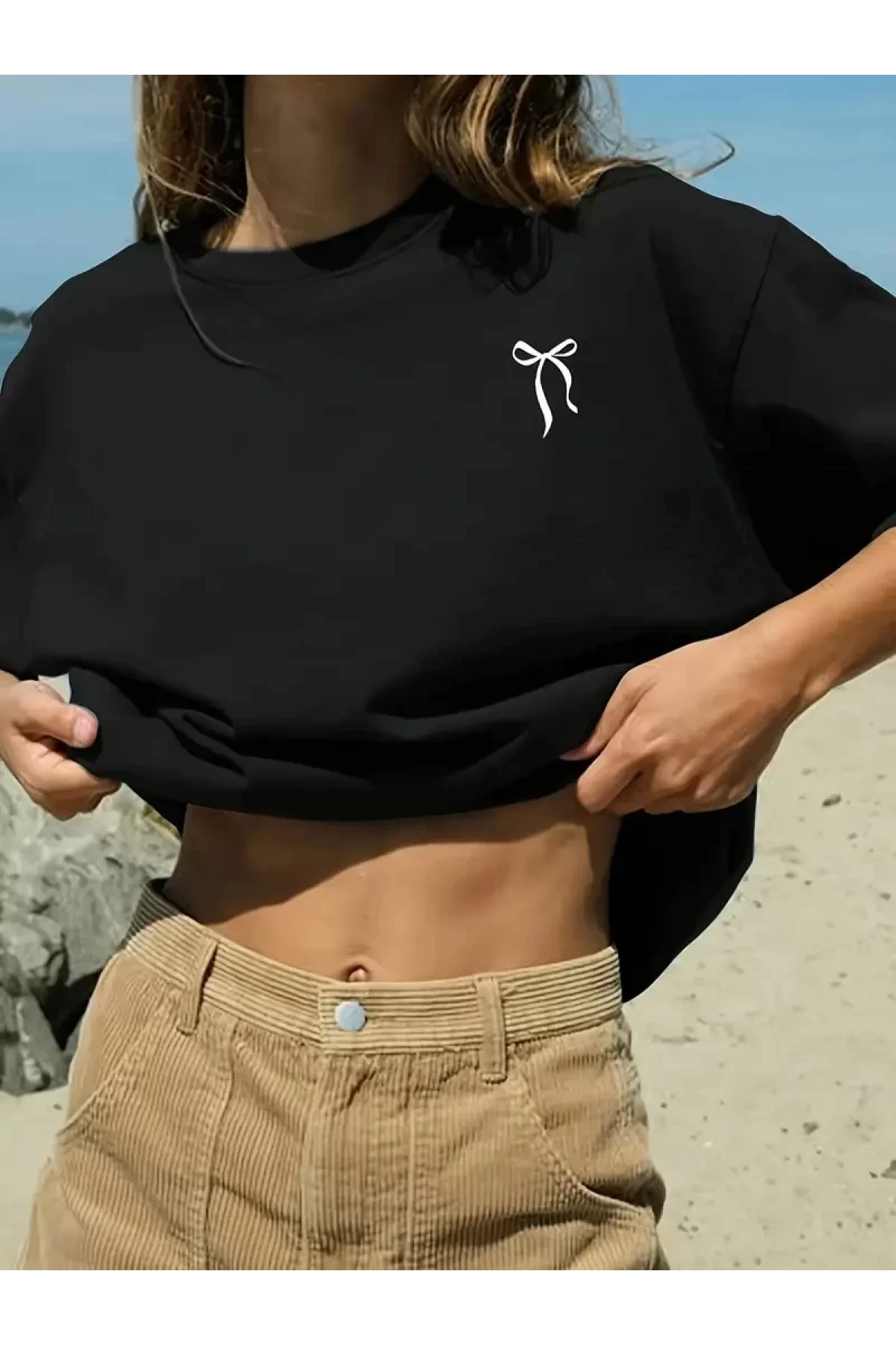 Muse Series - Fiyonk Desenli Oversize Tişört