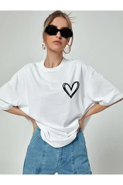 Muse Series - Kalp Desenli Oversize Tişört